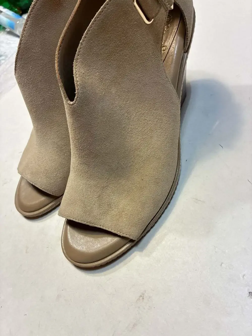 Vince Camuto pre owned